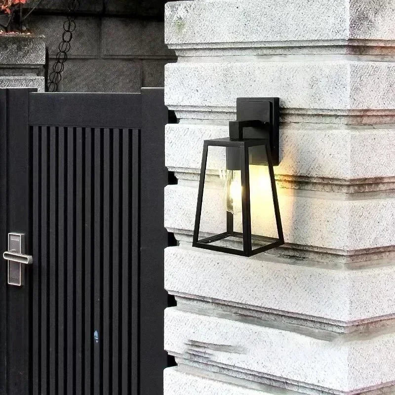 Europeisk Utomhus Vägglampa – Kraftig & Ljusstark