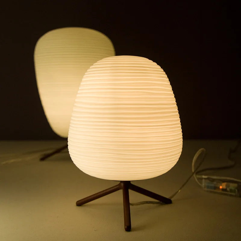Designer Bordslampa Kokong – Mjölkvitt Glas Sovrum