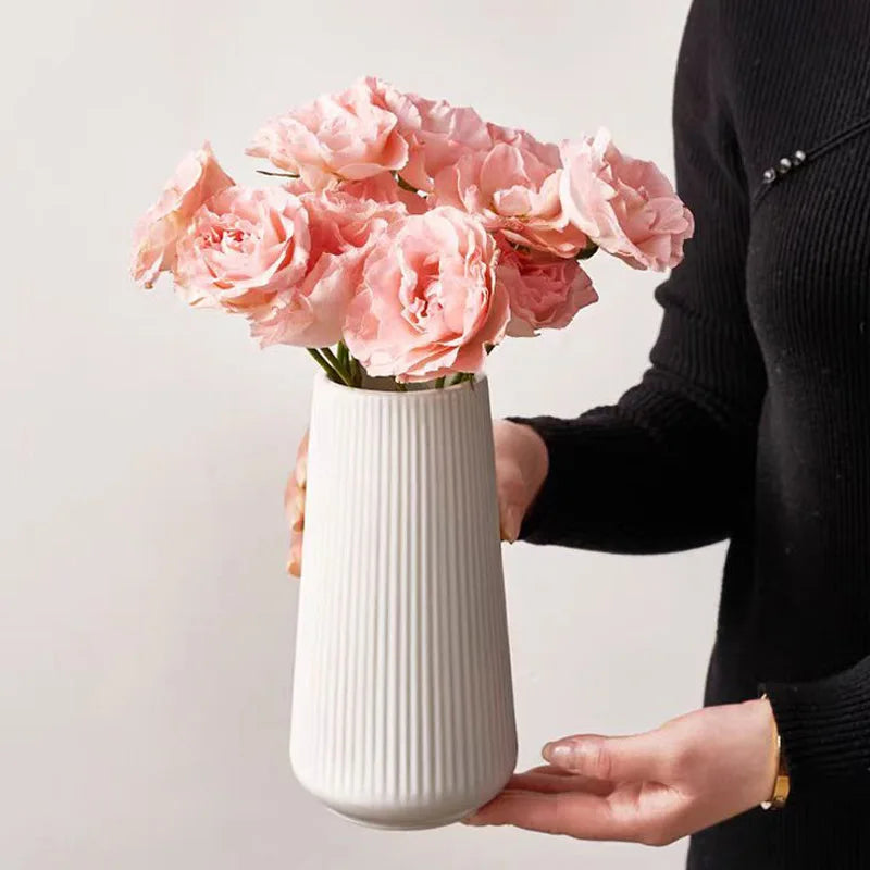 Nordisk Plastvas Dekorativ – Blomsterarrangemang & Heminredning