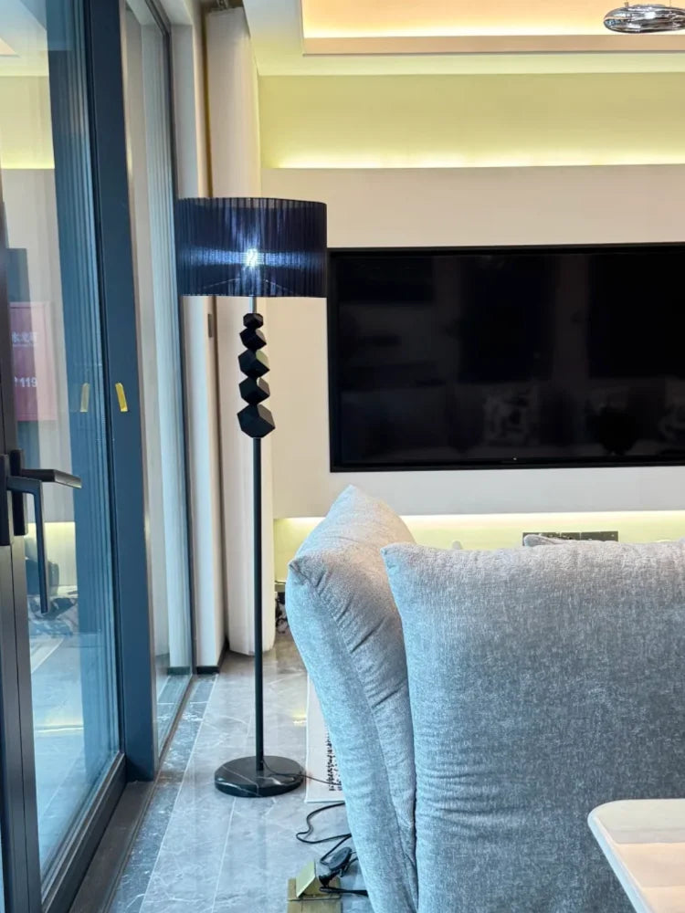 Lyxig Kristall Golvlampa Svart – Modern LED Atmosfärisk Sovrum