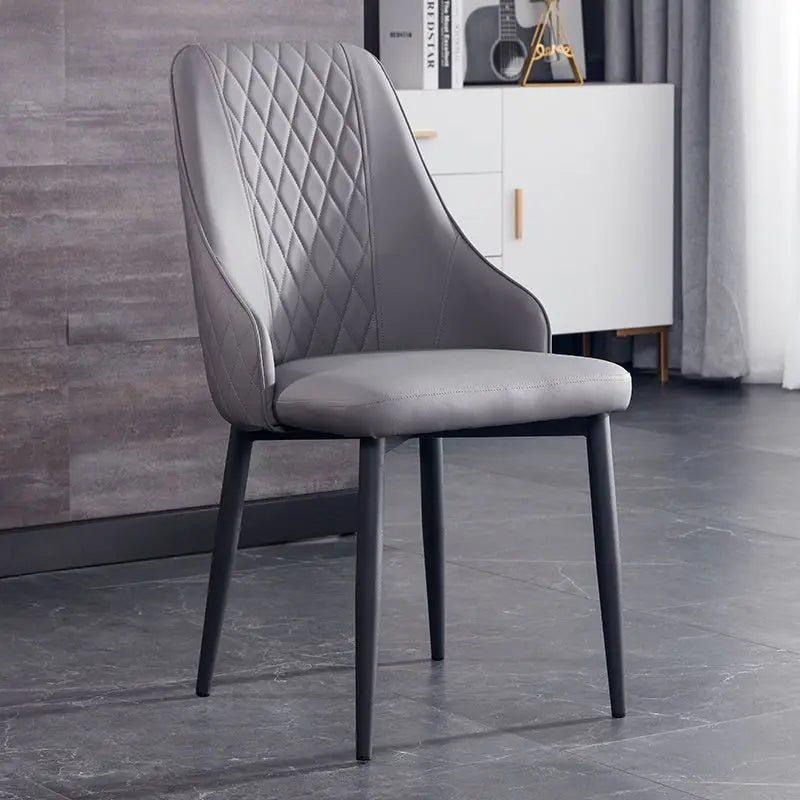 Restaurangstol UVR – Enkel & Modern