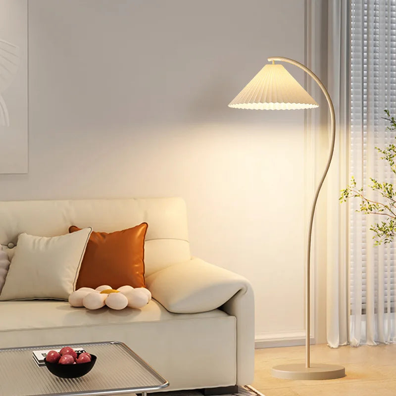 Lyxig Designer Golvlampa – Vardagsrum & Sovrum Läsning