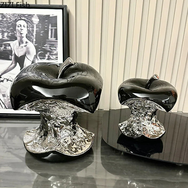 Silverbelagd Bettat Äpple Fruktskulptur – Keramik Skrivbordsdekor Modern Konst