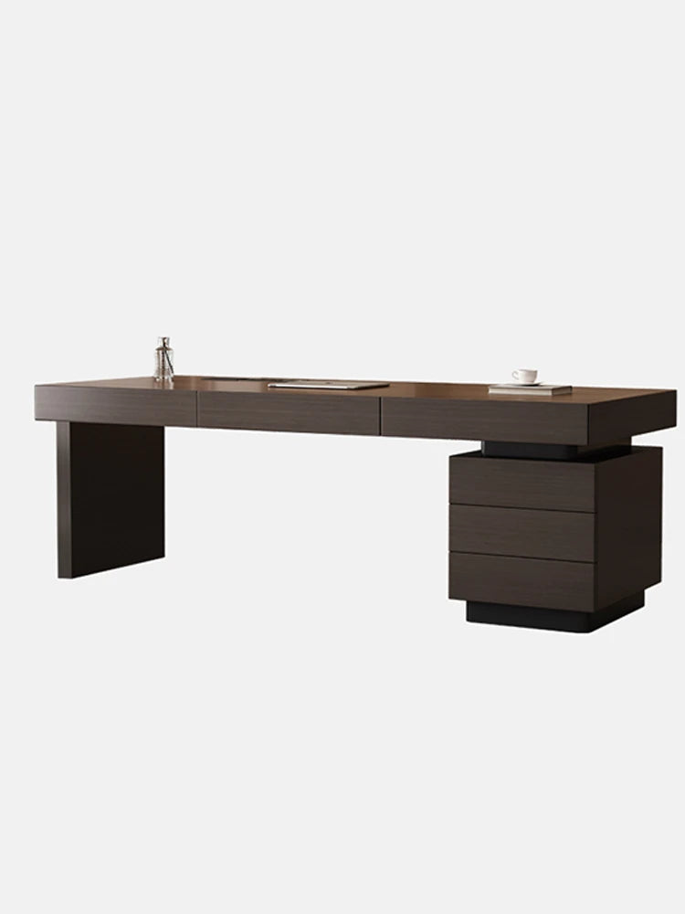 Executive Hutch Skrivbord – Förvaring & Eluttag