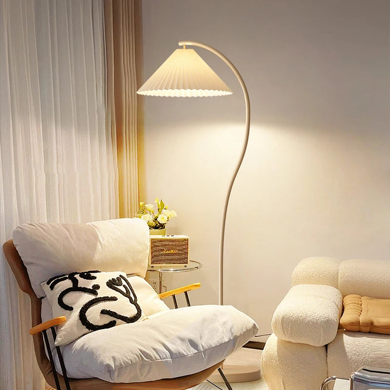 Lyxig Designer Golvlampa – Vardagsrum & Sovrum Läsning