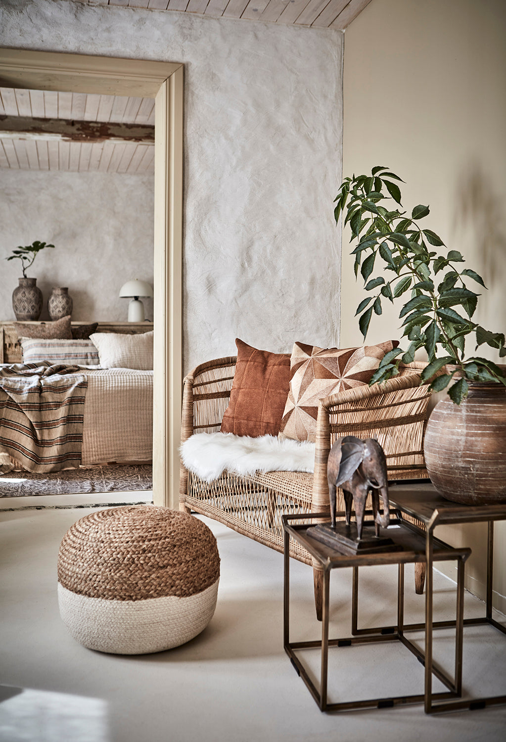 JUNI Sittpuff, Natur/elfenben